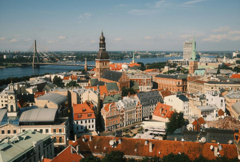 ECB rolls out plans to boost currency role